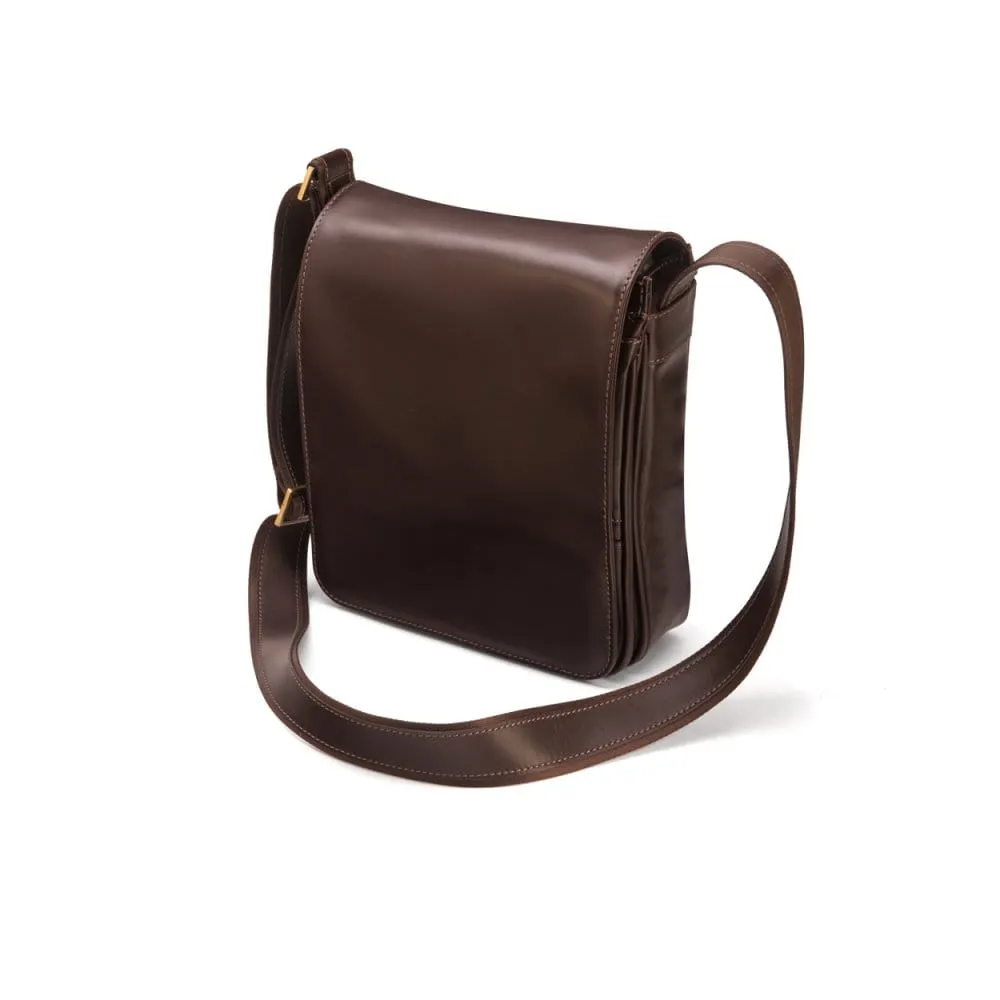 A4 Portrait Medium Leather Messenger Bag - Brown