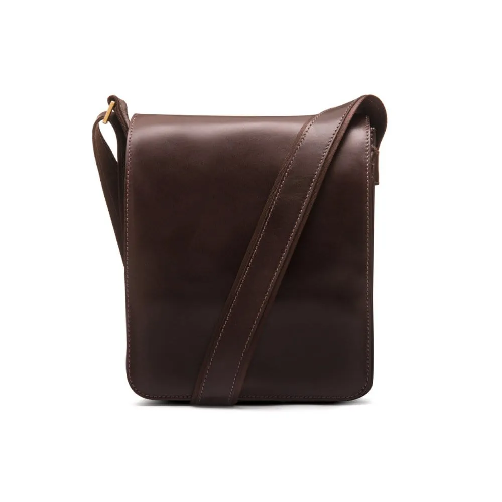 A4 Portrait Medium Leather Messenger Bag - Brown