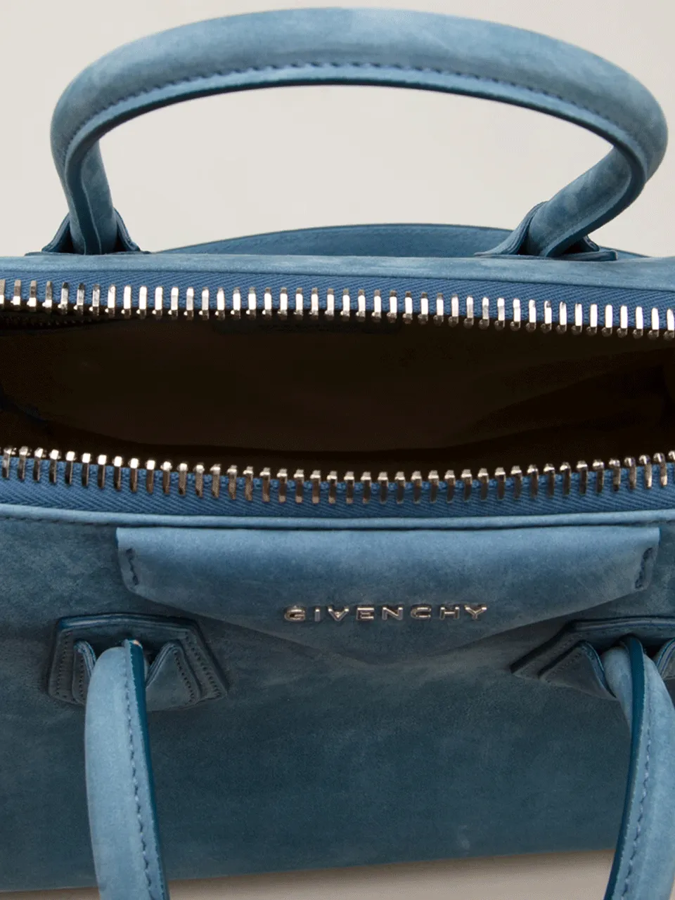 Antigona Small Top Handle Bag
