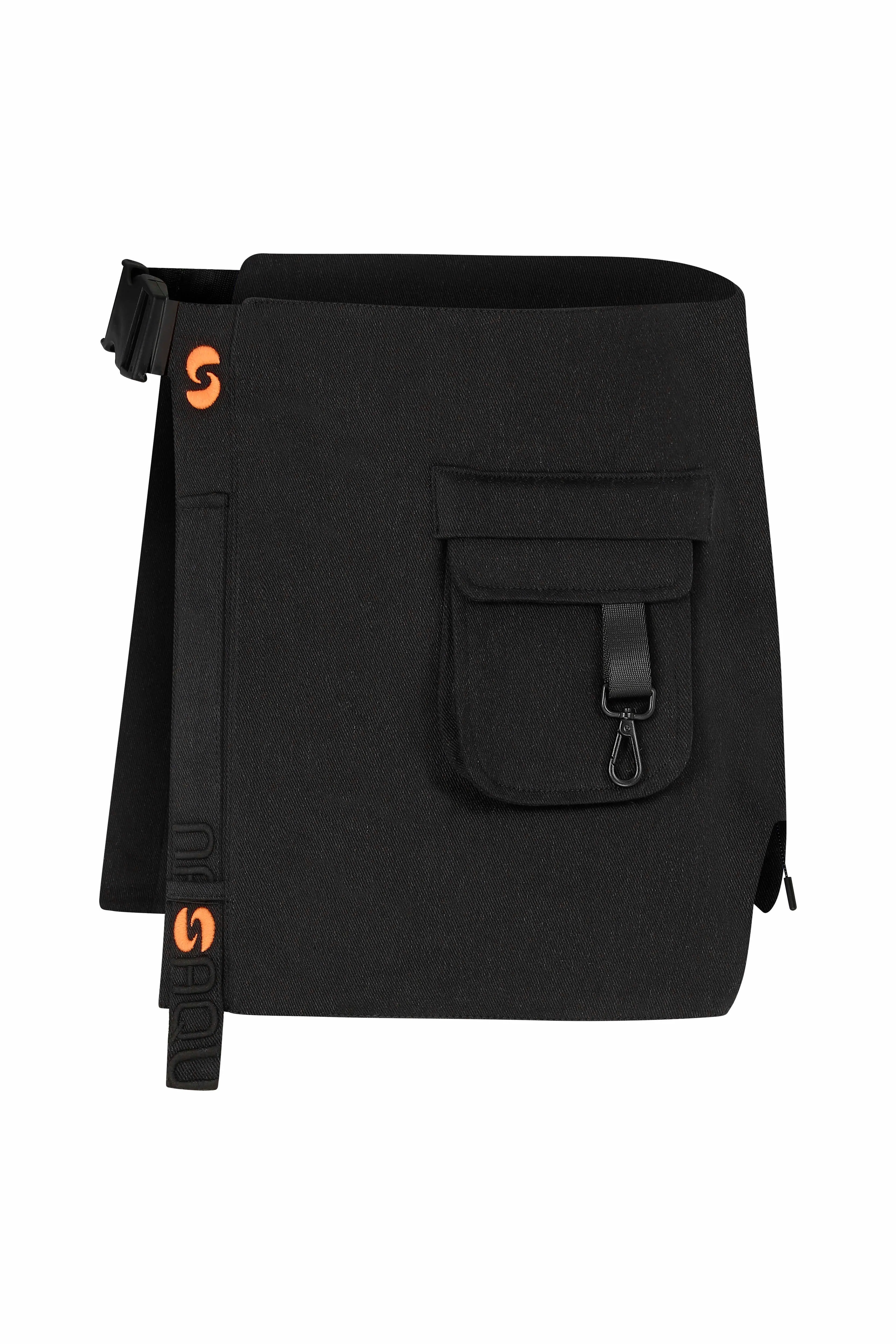 AQRU Adjustable Waist Bag - Black