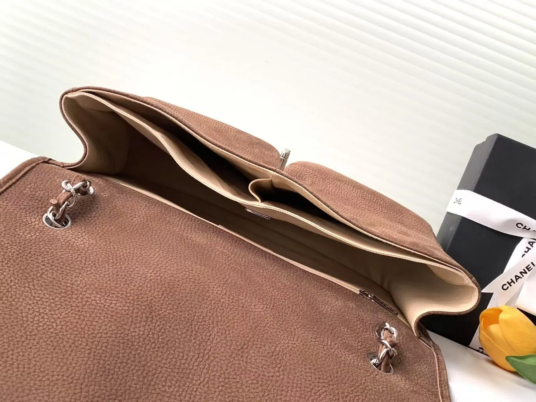 CC1104 Vintage Flap Bag / 9.8x13.7x3.9inch / HIGHEST QUALITY VERSION