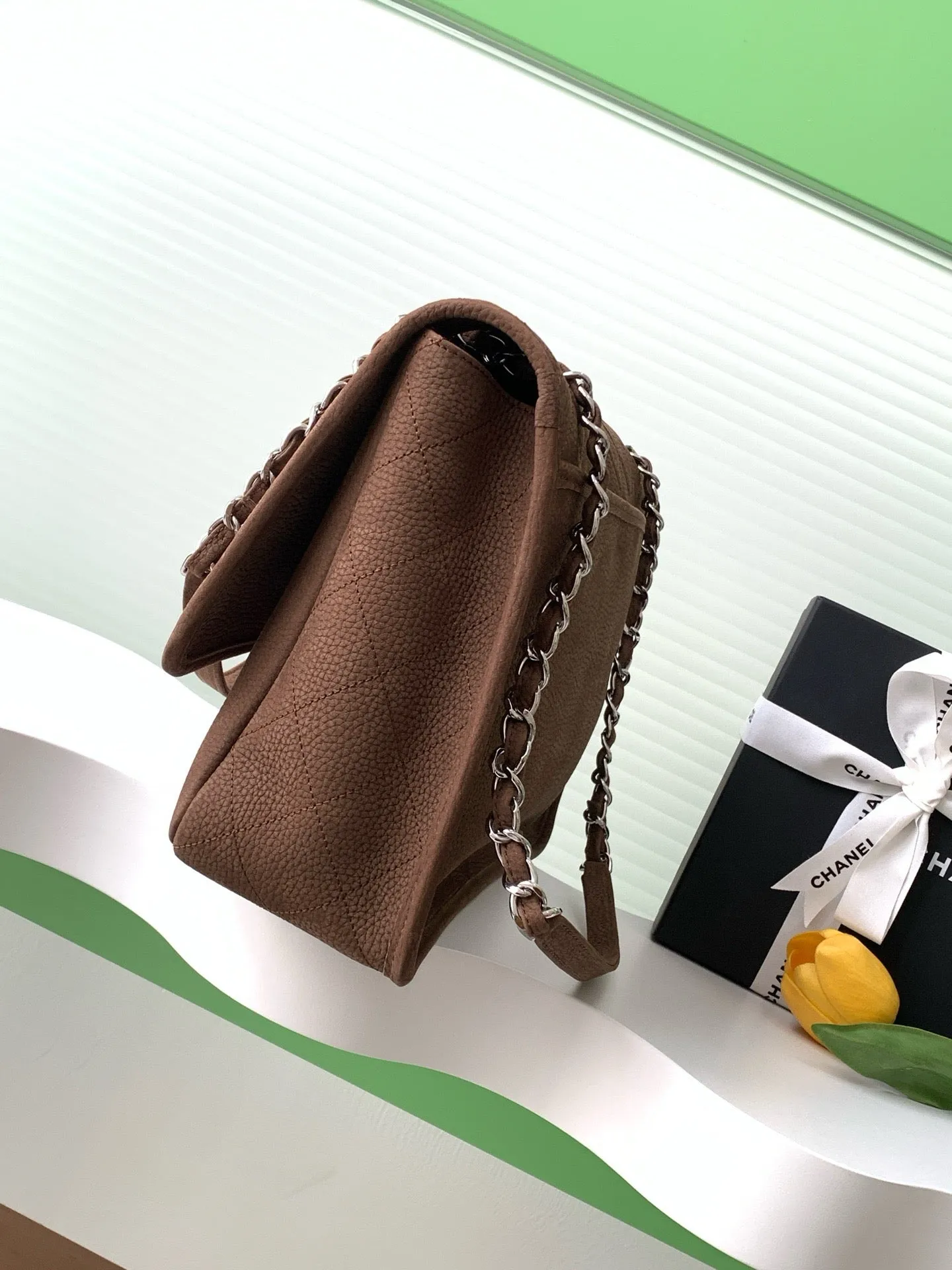 CC1104 Vintage Flap Bag / 9.8x13.7x3.9inch / HIGHEST QUALITY VERSION