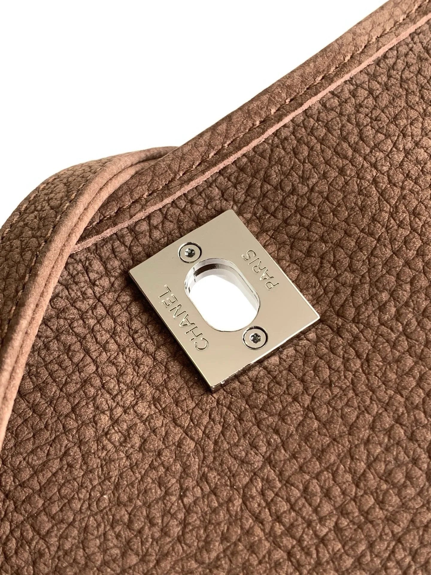 CC1104 Vintage Flap Bag / 9.8x13.7x3.9inch / HIGHEST QUALITY VERSION