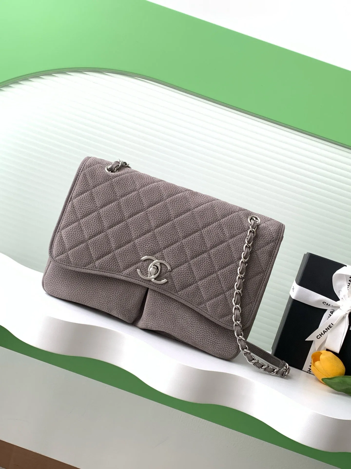 CC1104 Vintage Flap Bag / 9.8x13.7x3.9inch / HIGHEST QUALITY VERSION