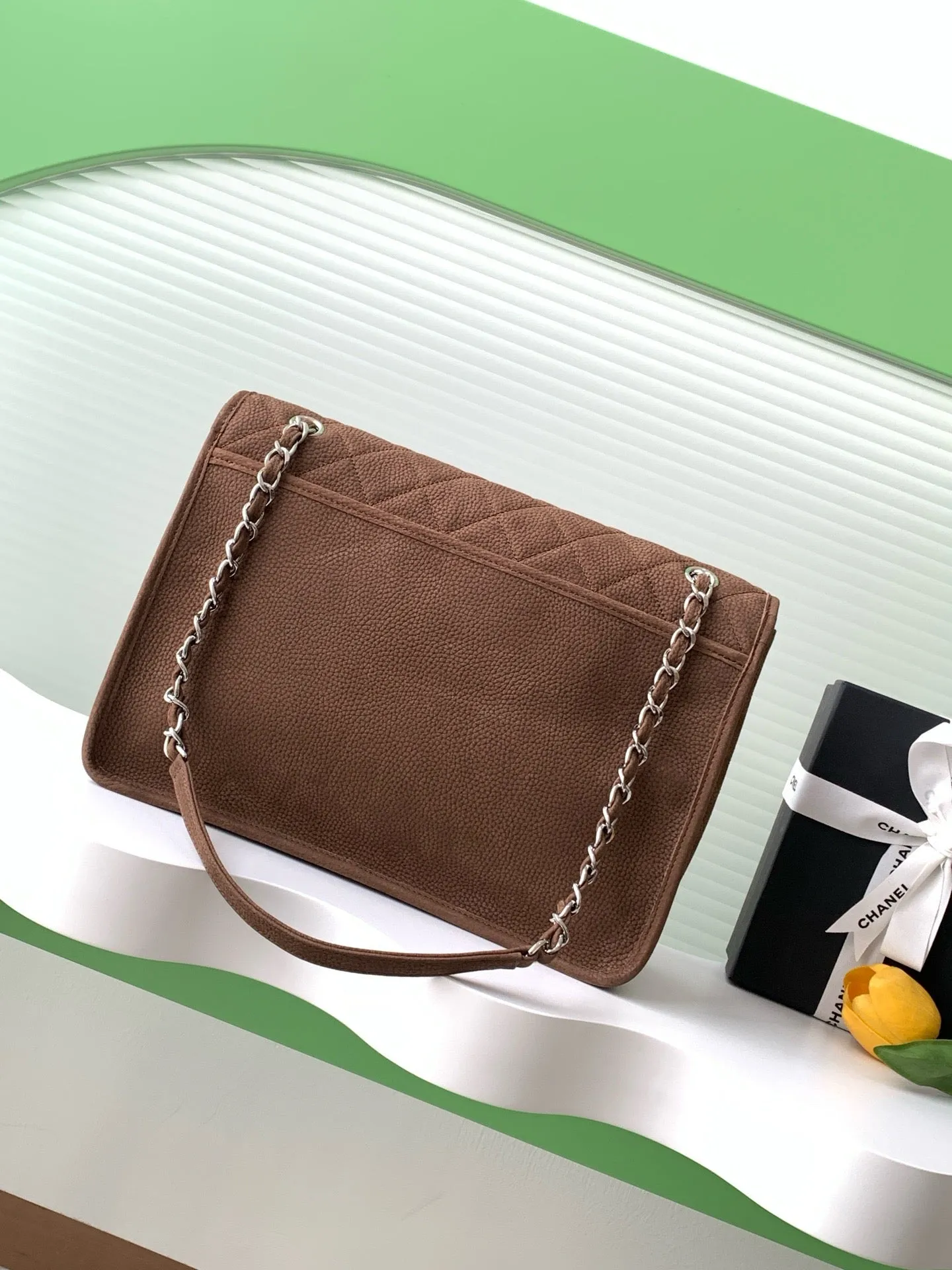 CC1104 Vintage Flap Bag / 9.8x13.7x3.9inch / HIGHEST QUALITY VERSION