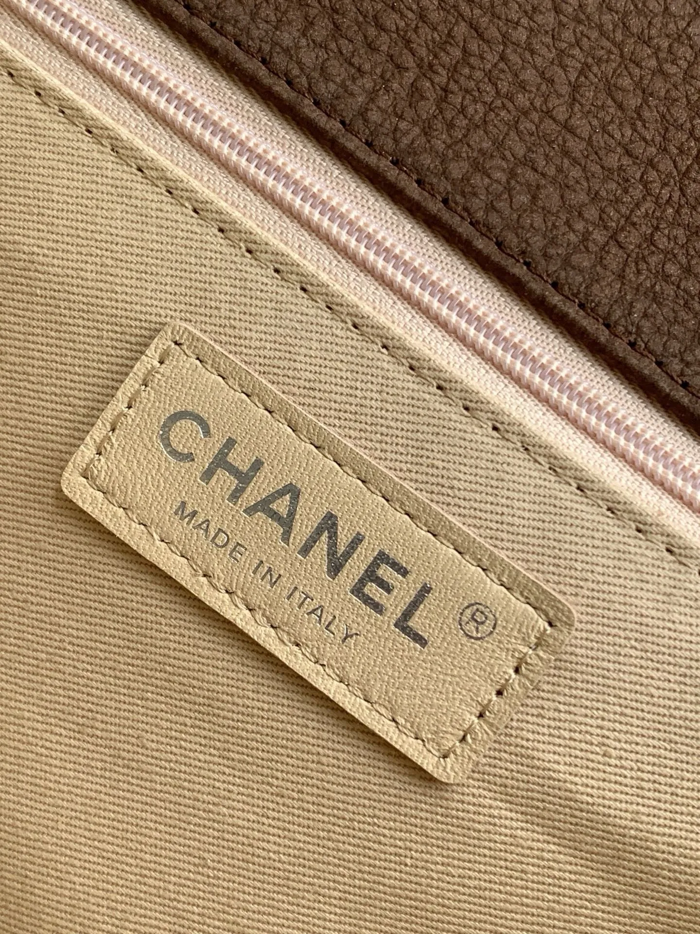 CC1104 Vintage Flap Bag / 9.8x13.7x3.9inch / HIGHEST QUALITY VERSION