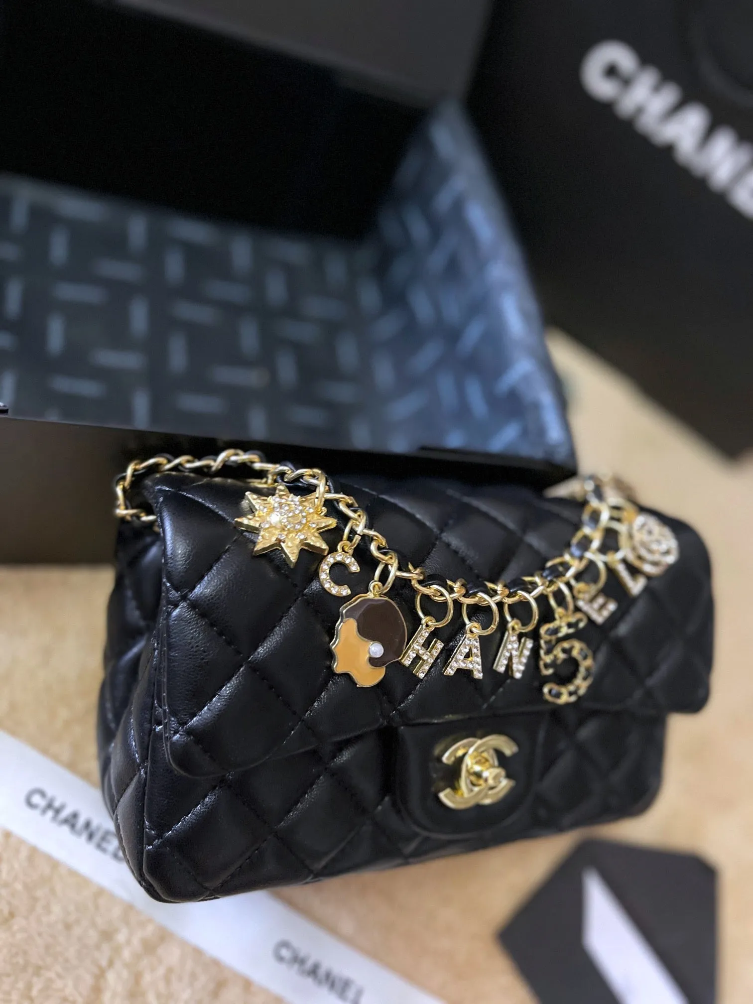 CC652 Small Classic Handbag / 8.6x5.7x2.4inch