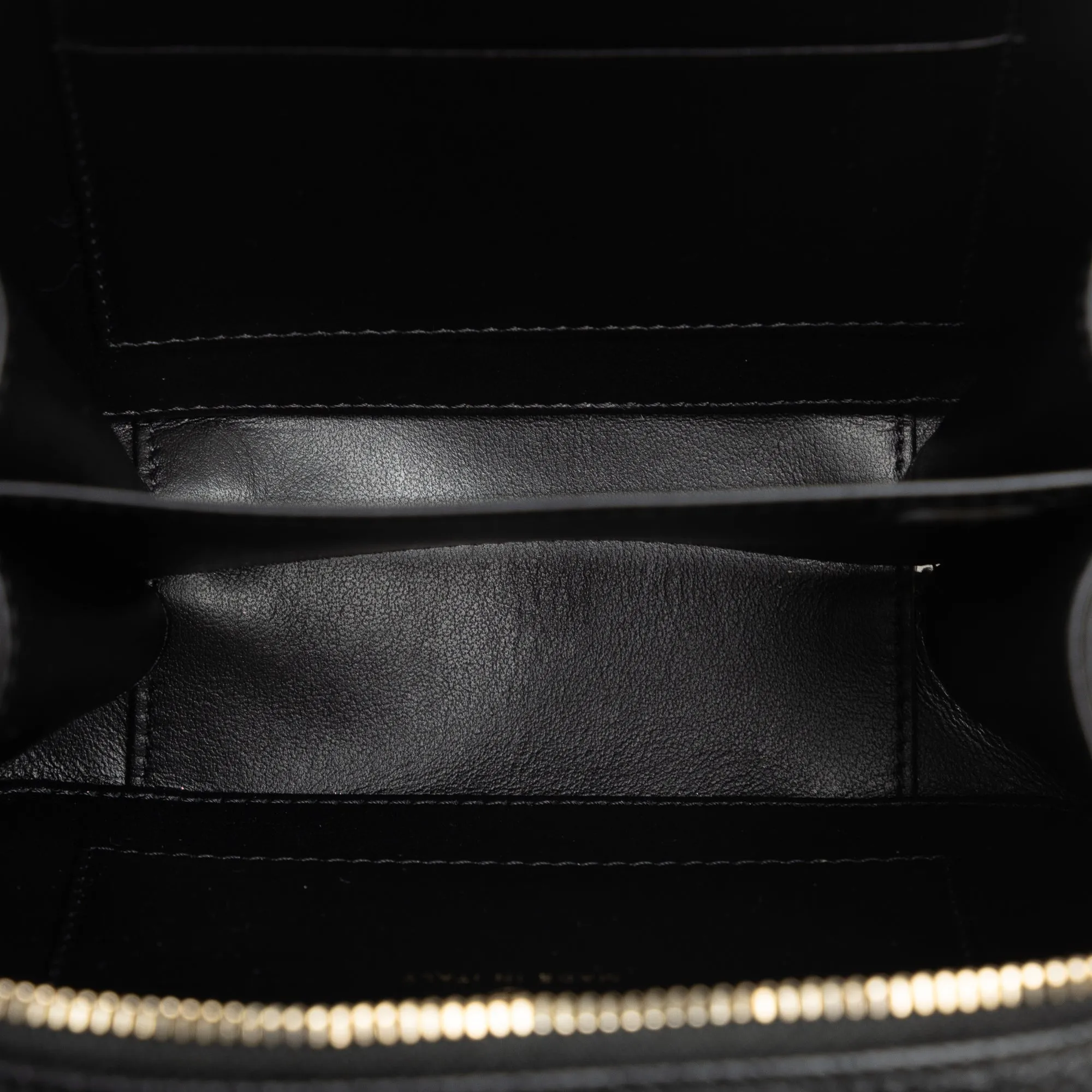 Chanel Caviar CC Filigree Crossbody Crossbody Bag