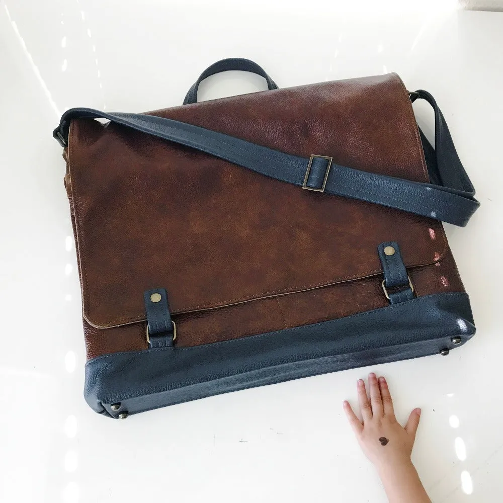 Messenger in Chestnut, Navy Blue